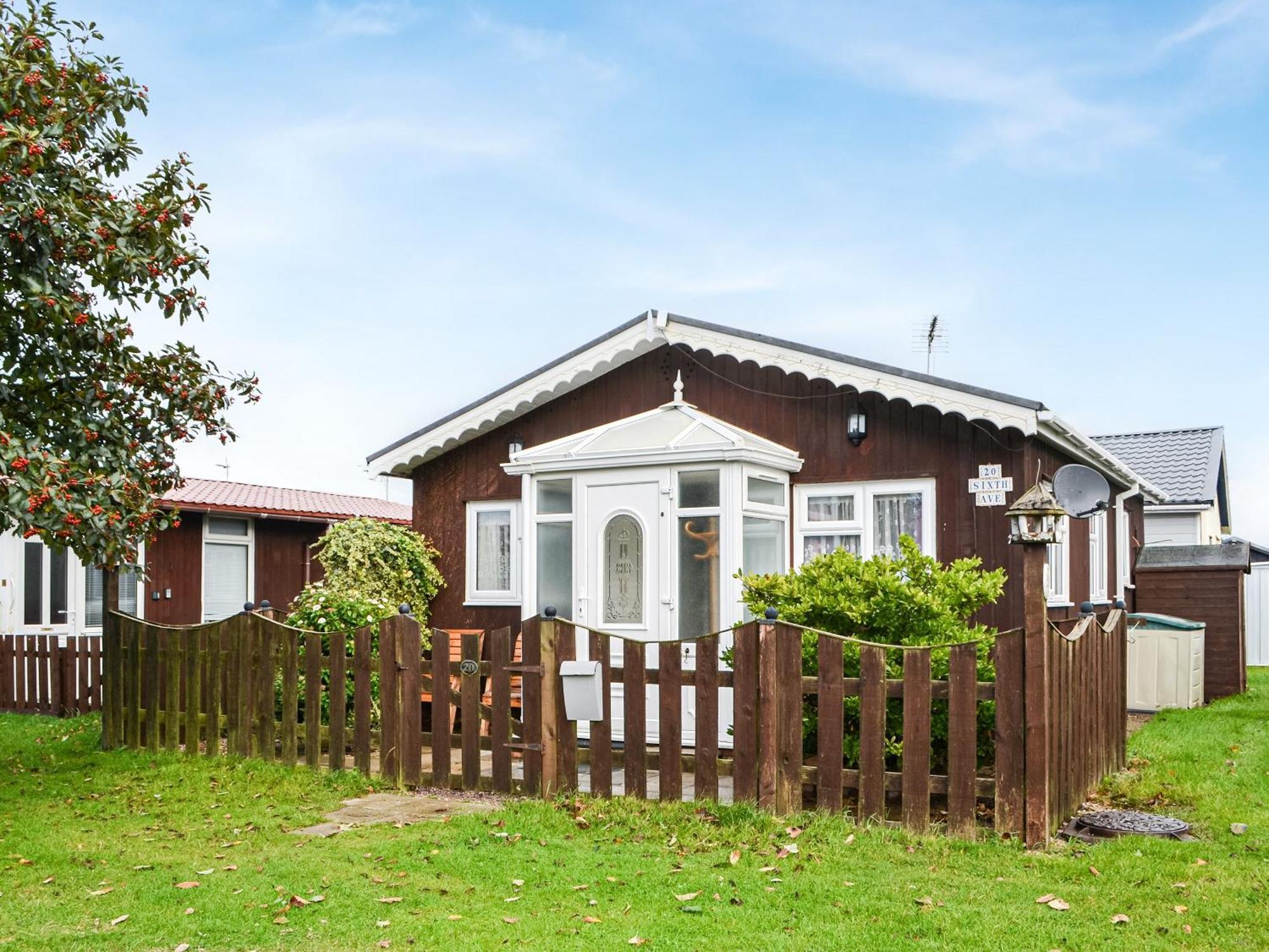 Enjoy Your Stay Cottage Bessingby Exterior photo